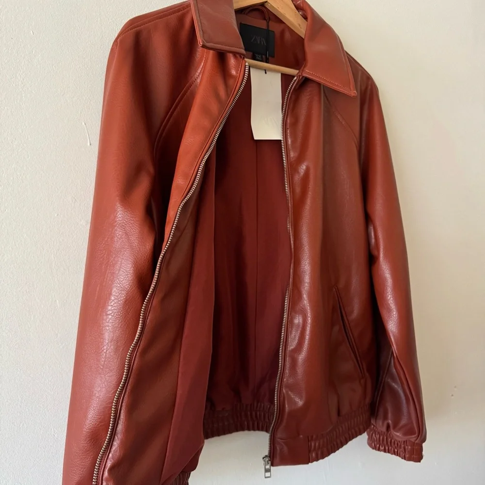 Zara Women's Brown Faux‎ Leather Bomber Jacket Size Small